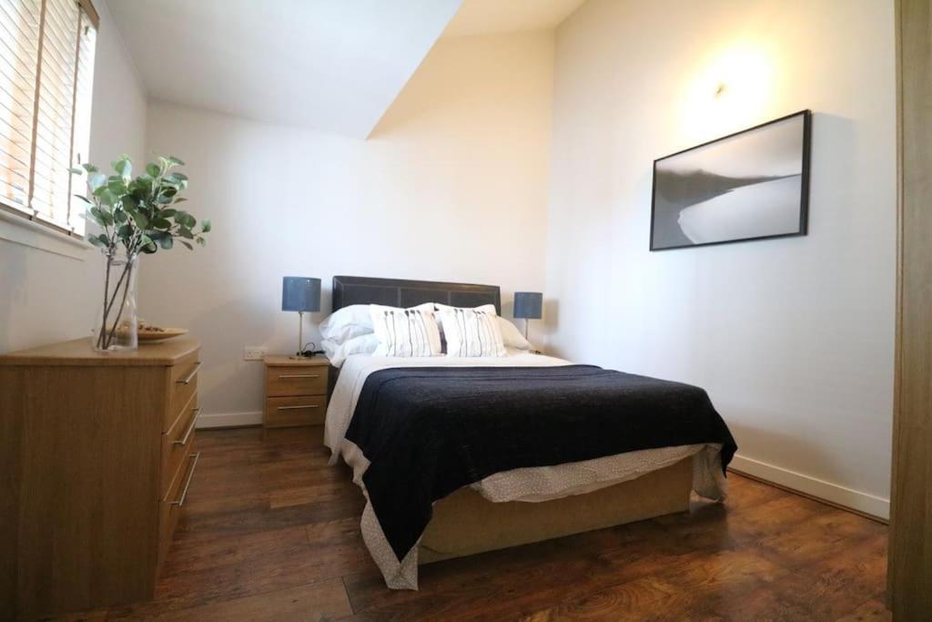 Lovely Modern & Spacious Liverpool