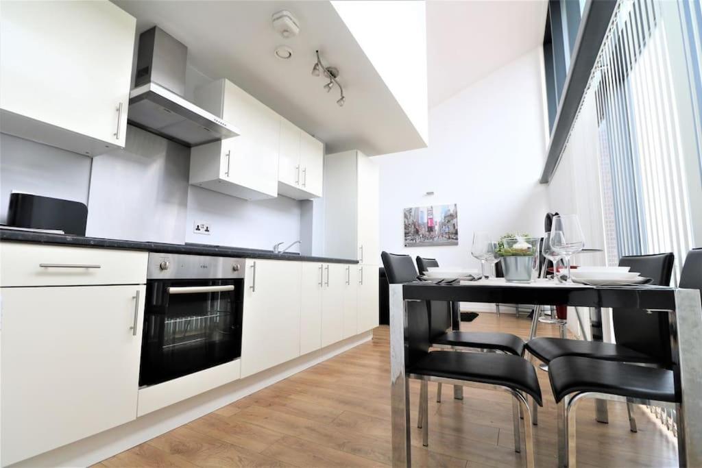 Lovely Modern & Spacious *